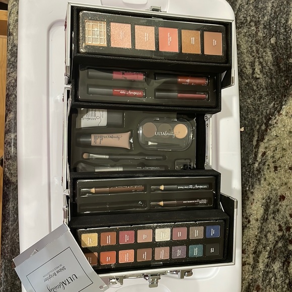 Ulta Beauty Other - NWT Ulta | 39 Pc. Shine Brighter